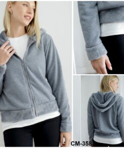 CM-358 CAMPERA CORTA CON PIEL Y PELUCHE EN INTERIOR Y CAPUCHA