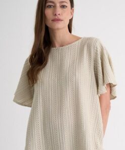 R-2942 BLUSA BRODERIE MANGA CORTA CAIDA