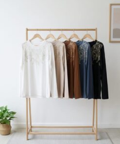 R-3013 REMERA VISCOSA ESTAMPA FLORES EN FOIL - Imagen 2