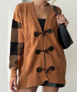 S-1181 CARDIGAN TEJIDO CON DISEÑO DE ALAMARES Y COMBINADO EN MANGAS