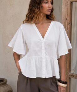 CAM-795 CAMISA BAMBULA MANGA CORTA ESCOTE V CON VUELO