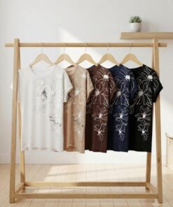 R-3064 REMERA MODAL VISCOSA CON ESTAMPA FLORES COSTADO Y RELIEVE - Imagen 2